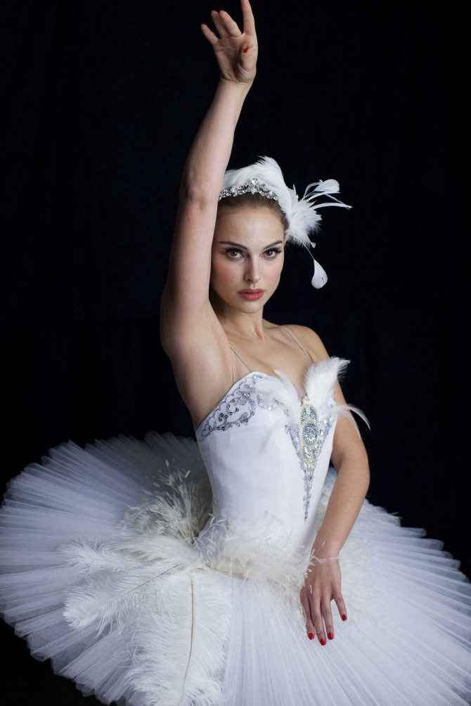 Black-Swan-2-670x1004