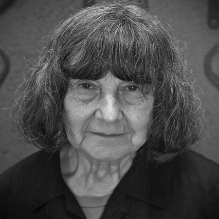 Investigadora Alicia Vega: “El arte tiene el poder de aumentar la fuerza interior necesaria para resistir la crudeza de la&nbsp;vida”